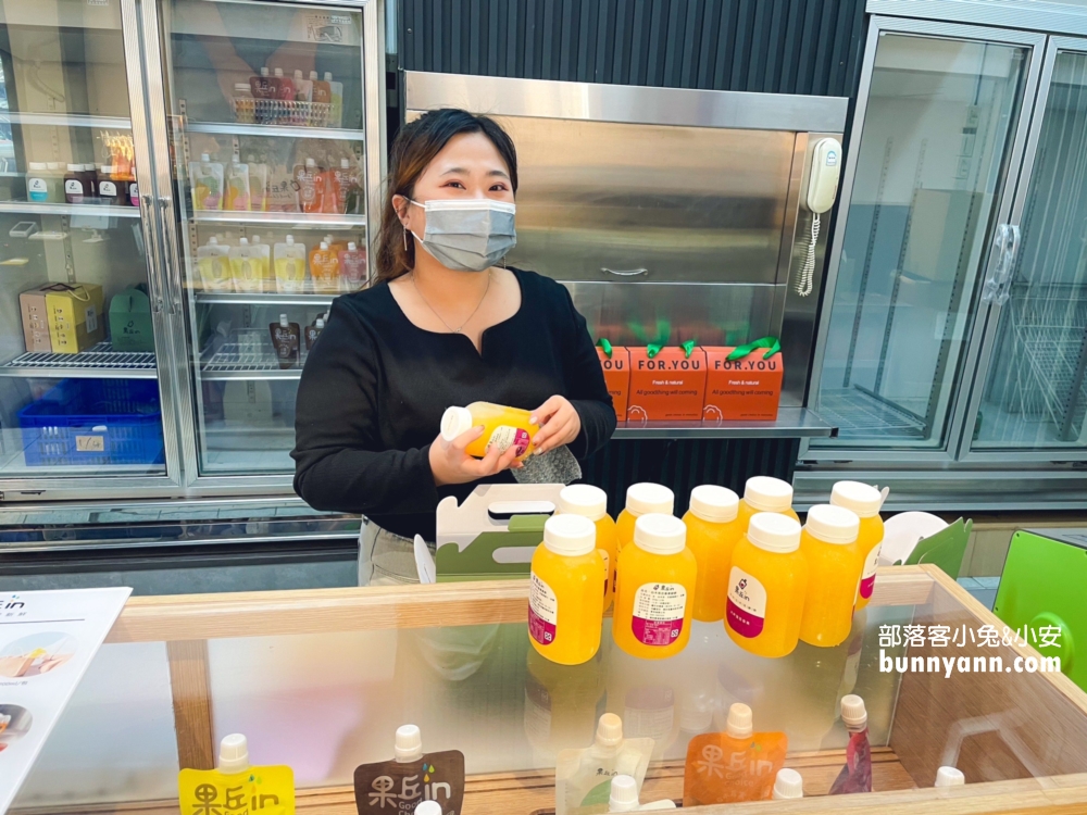 果丘in白木耳吸凍飲專賣店，來玩香氛蠟燭DIY，繡球花霜淇淋又美又好吃。