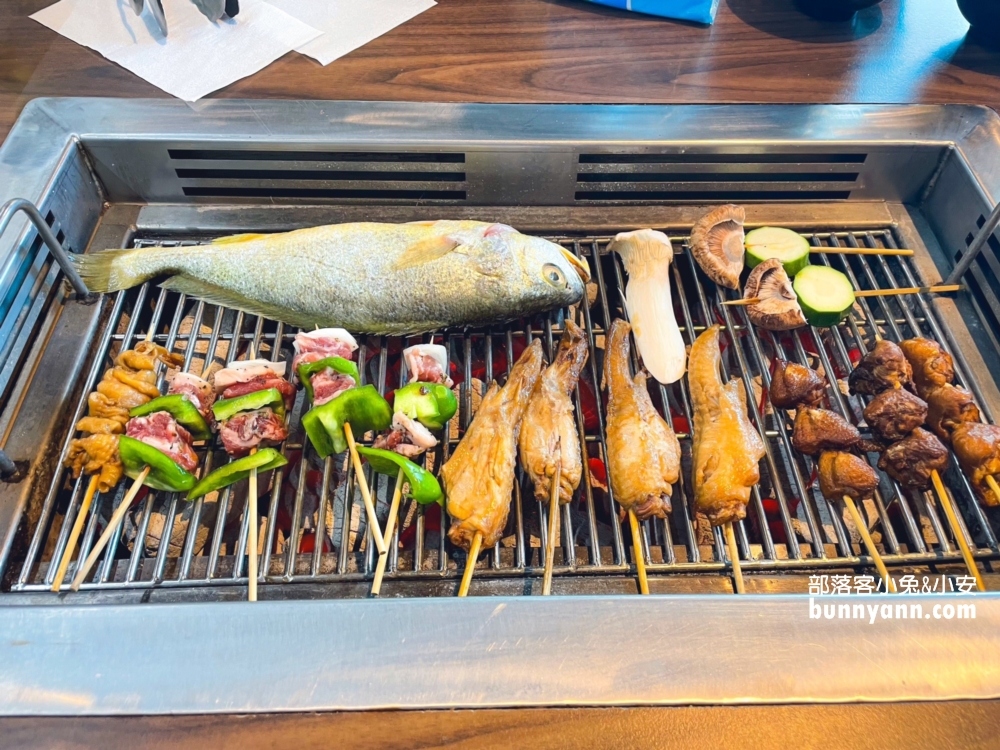 2025【海世界複合式碳烤林口店】除了海魚還有50種食材隨你夾去烤