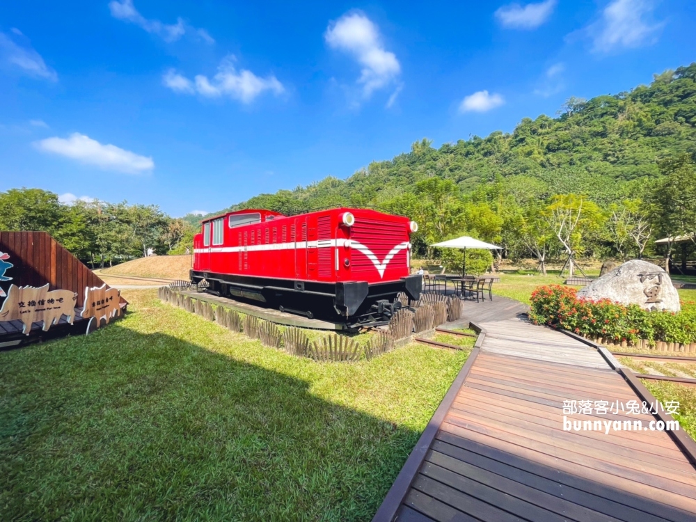 阿里山景點｜觸口服務園區