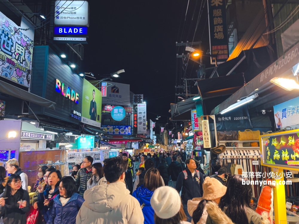 台中【逢甲夜市】西屯區人氣夜市!從懶人蝦吃到麻油雞湯