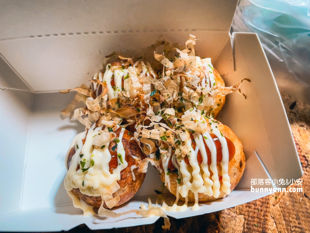 台南【武聖夜市】TOP10家必吃美食，雞排、蜜地瓜、果汁、脆腸通通有