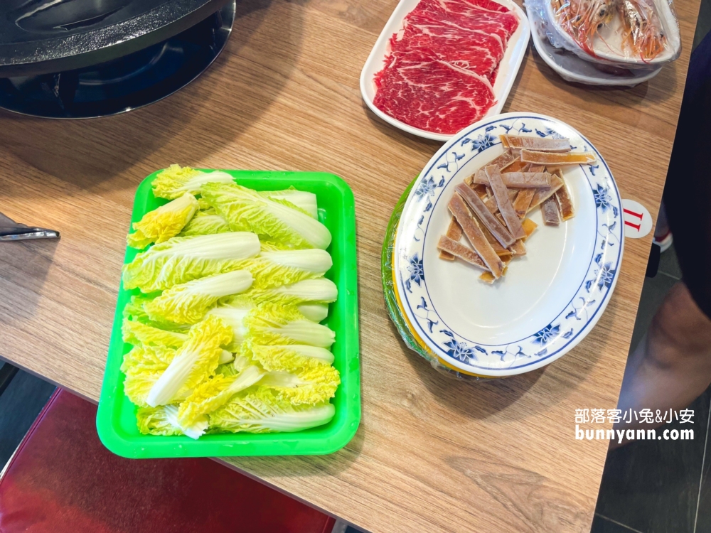 【金川石頭火鍋】潮境公園排隊美食店家，可以看海的餐廳