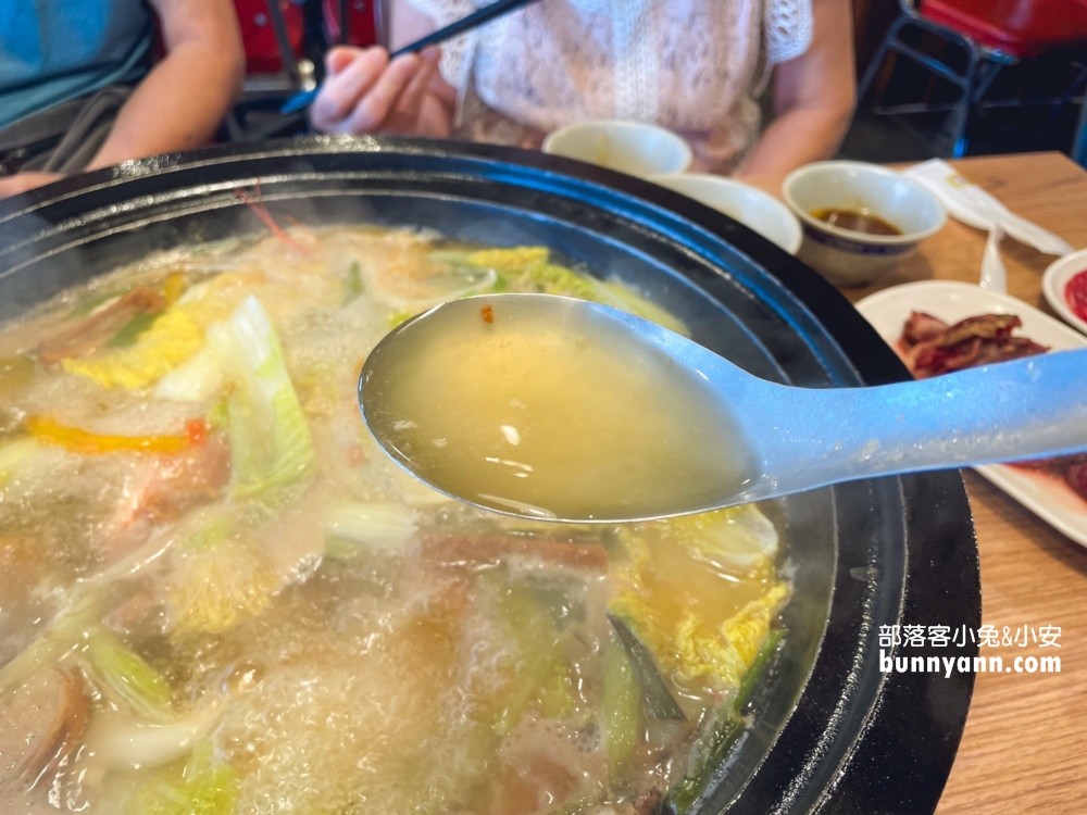 【金川石頭火鍋】潮境公園排隊美食店家，可以看海的餐廳