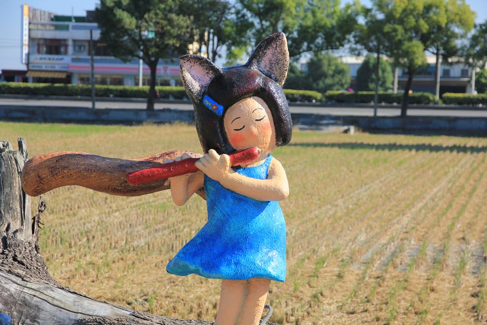 雲林新景點 | 埤頭繪本公園，走進魔法喵咪與大鯨魚的立體童書中~
