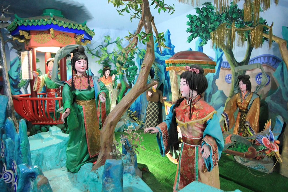 台南【麻豆代天府】刺激挑戰滾輪溜滑梯，還有驚悚地獄場景等你來玩