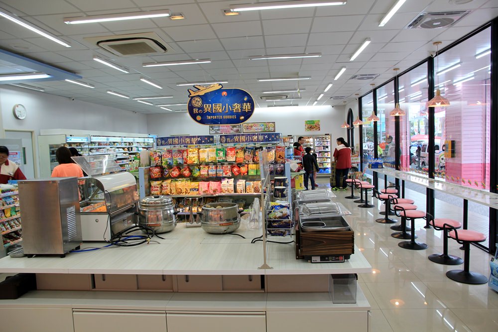 台中新景點 | 7-11后糖門市~超可口粉紅小七糖果屋，全台最少女心的7-ELEVEN！