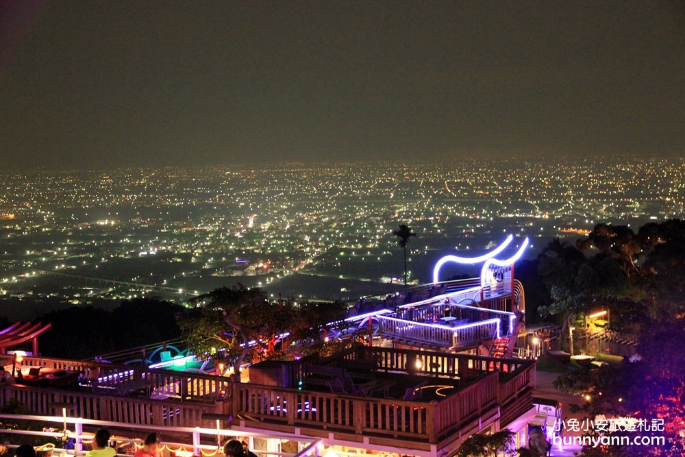 南投【星月天空夜景景觀餐廳】城市夜景、U型溜滑梯和菜單介紹