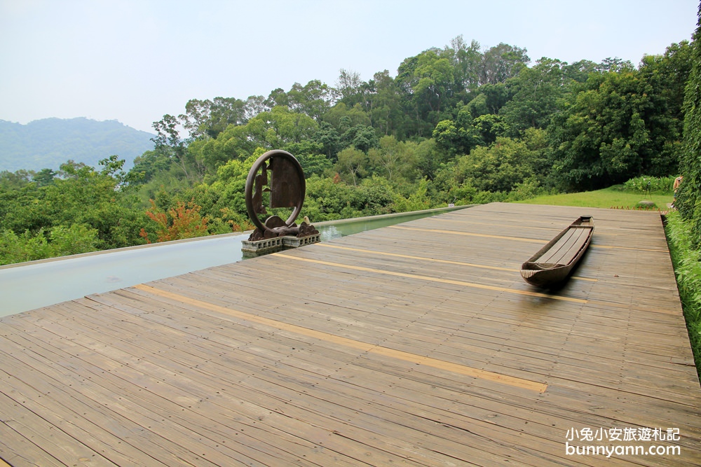 【苗栗天空之城】長滿藤蔓的天空之城景觀餐廳，三義最佳約會地點