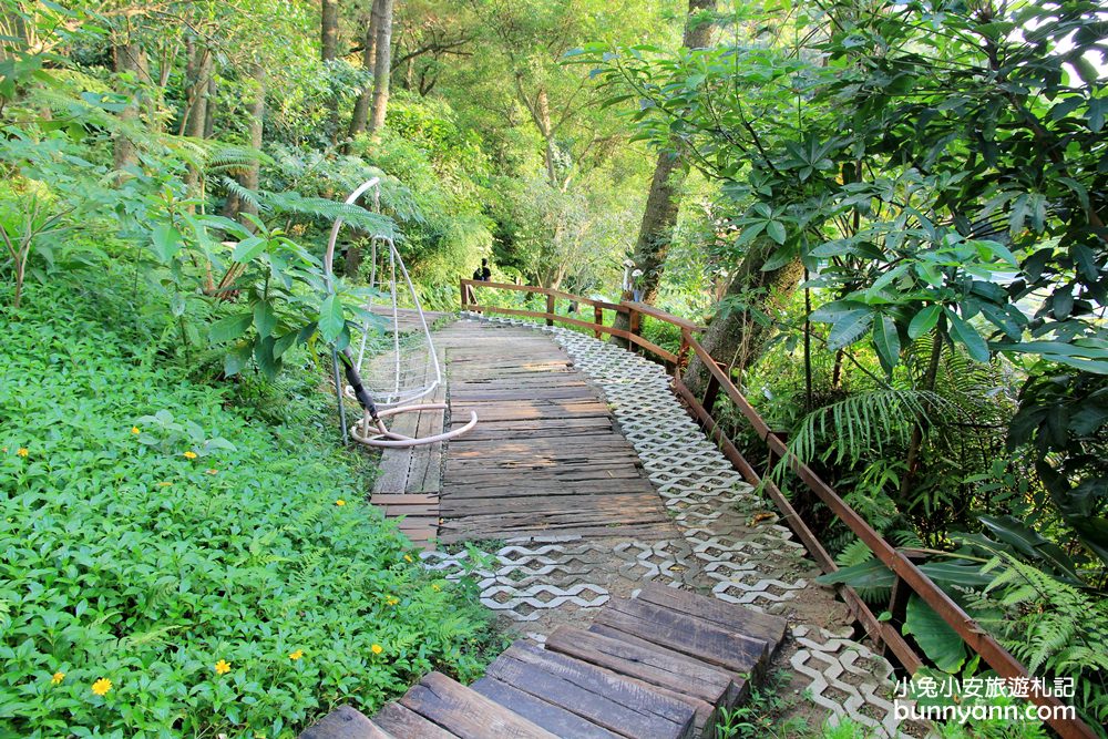 新埔森林鳥花園(已歇業)，超長森林溜滑梯、大樹屋、戲水池整個玩翻天~