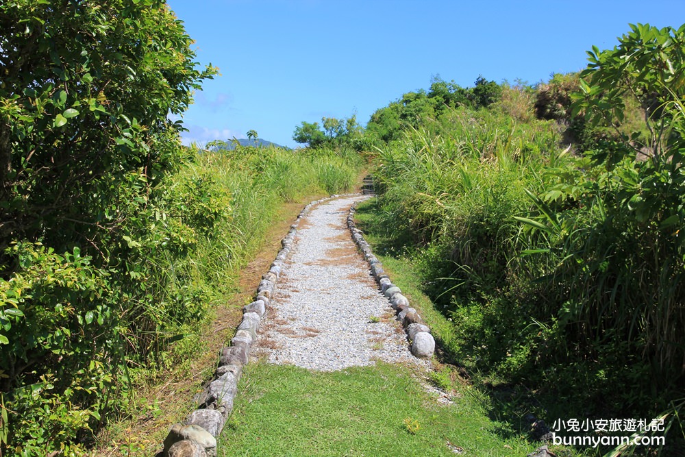 花蓮【大石鼻山步道】最美的靠海龜庵山步道，看海視野非常好。