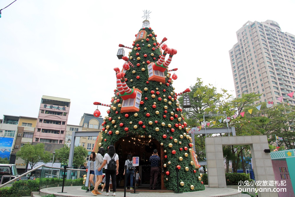 高雄新景點》漢神巨蛋凱蒂貓，Hello Kitty幸福夢想嘉年華，萌貓樂園免費打卡趣～