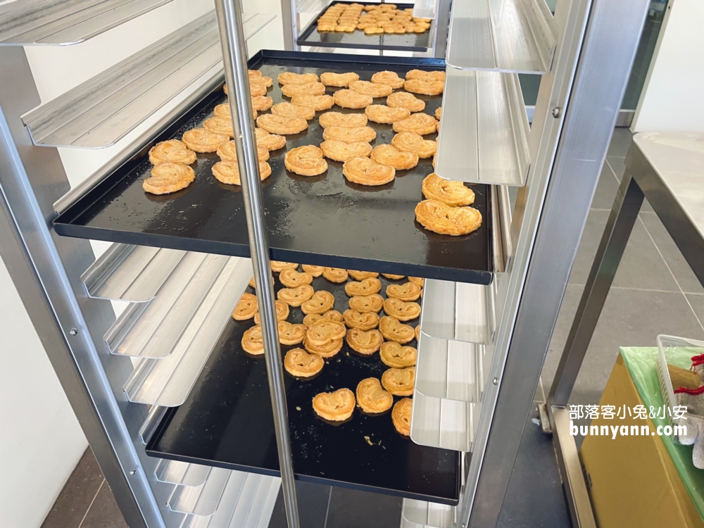 台中南屯美食推薦！紅髮斑斑蝴蝶酥，又酥又脆不膩口真好吃