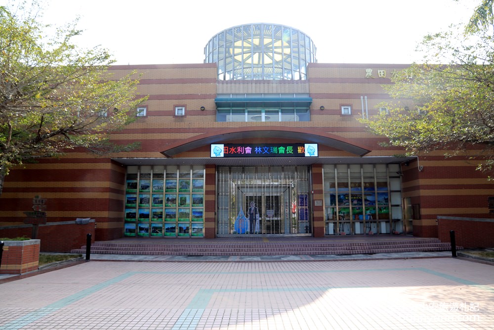 雲林落羽松》林內農田水利文物陳列館落羽松，火紅水道落羽松、遇見冬季浪漫美景～