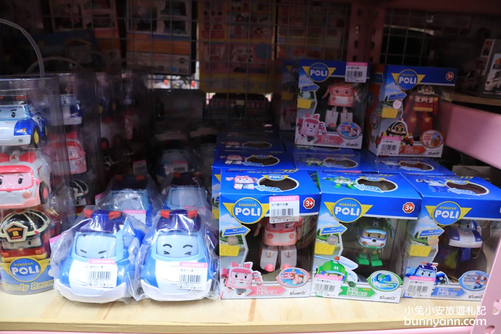 台中玩具店》亞細亞toys台中店～玩具百貨量販批發商場，過年採買玩具禮物不手軟～