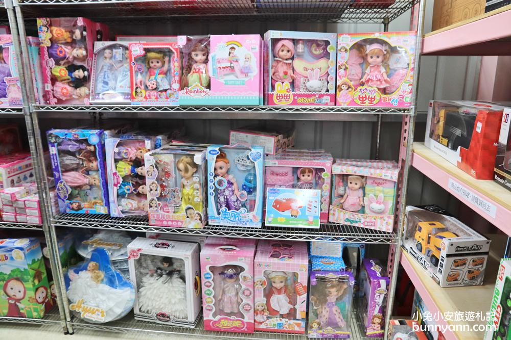 台中玩具店》亞細亞toys台中店～玩具百貨量販批發商場，過年採買玩具禮物不手軟～