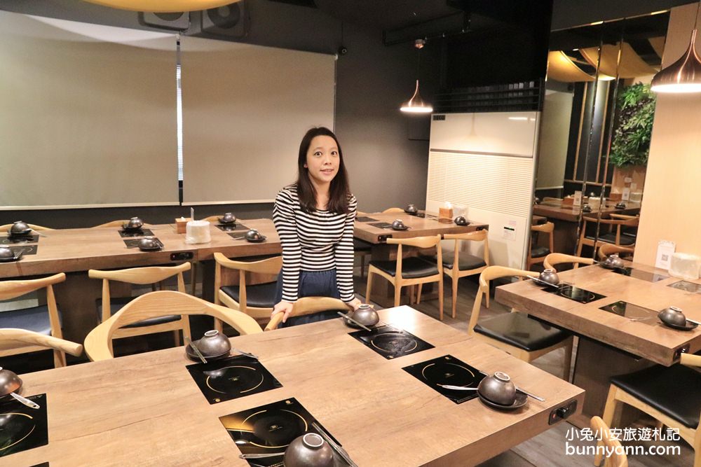 基隆火鍋職人》暖鍋物義二路店，浮誇激量肉盤、漁市直送海鮮，暖心也暖胃鍋物料理餐廳~