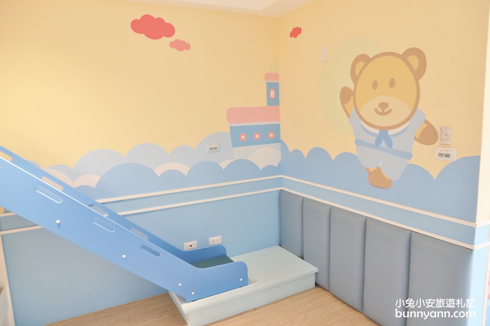 台中親子民宿》Kids-box溜滑梯房，小孩會愛樹屋溜滑梯和變裝派對超好玩~（暫停營業）
