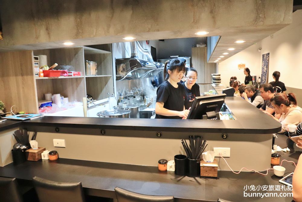 土城拉麵店》海山捷運站，勝男家台式牛肉拉麵，厚實大塊牛肉超滿足！