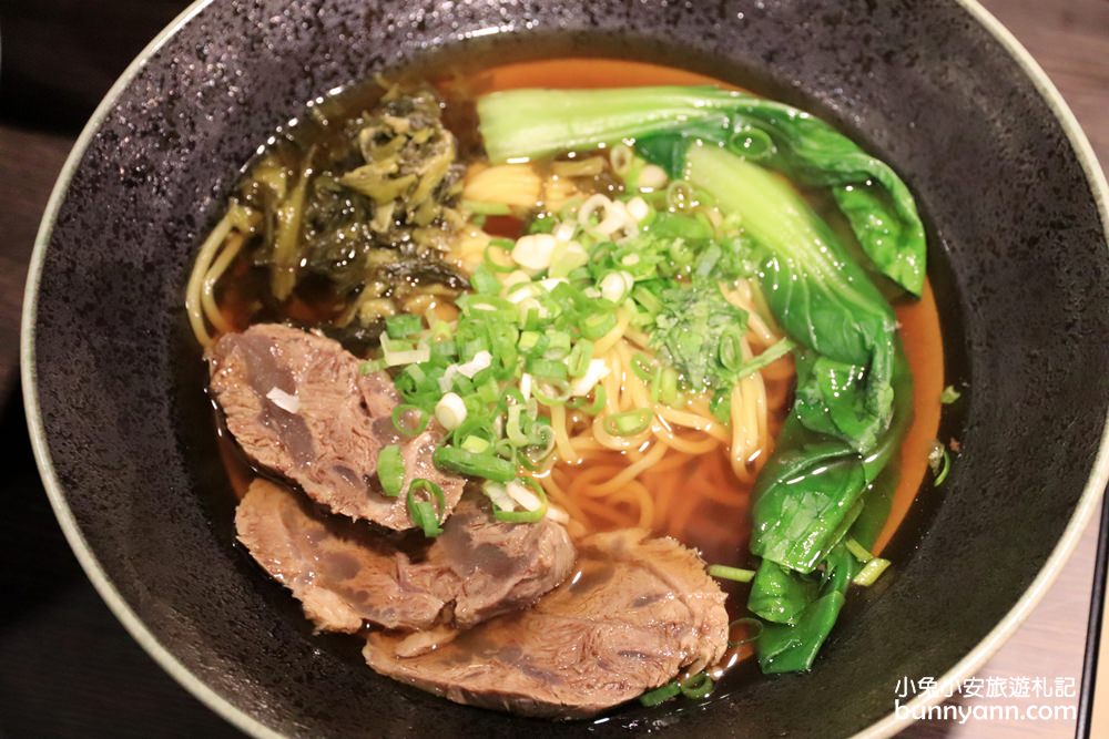 土城拉麵店》海山捷運站，勝男家台式牛肉拉麵，厚實大塊牛肉超滿足！