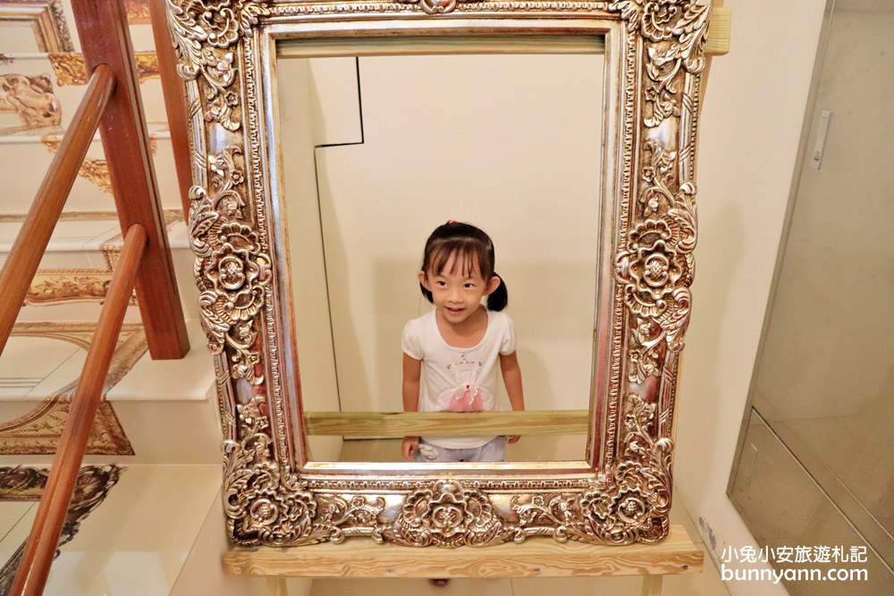 美拍玩很大OMG!畫框博物館，親子畫框DIY，3D彩繪、浮誇畫框牆拍很大