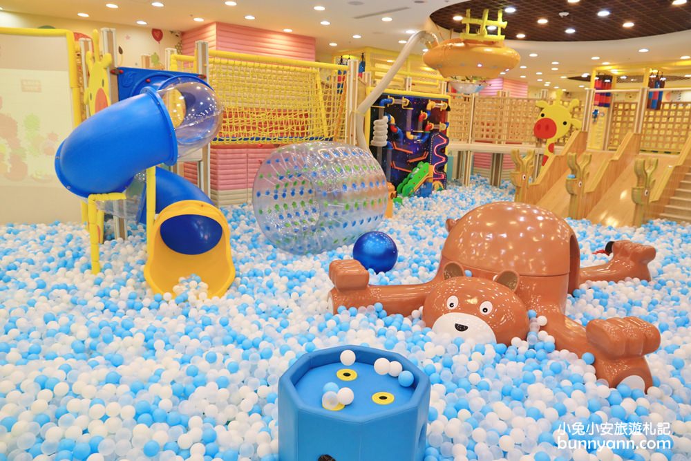 新北親子樂園》暑假好去處！樹林樂米樂園，不限時高質感百萬球池、溜滑梯、考古沙坑玩到翻~