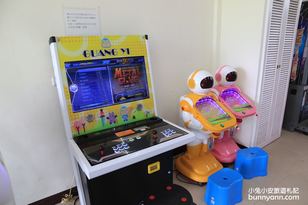 【雅聞峇里海岸觀光工廠】戶外景觀非常適合拍照，館內有親切的店員提供化妝品試用