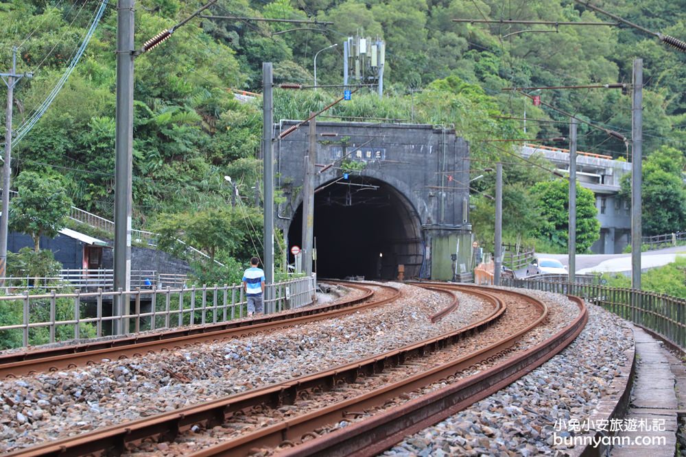 新北景點》三貂嶺火車站，只有火車能到達的秘境隱村，漫步小村時間彷彿暫停~