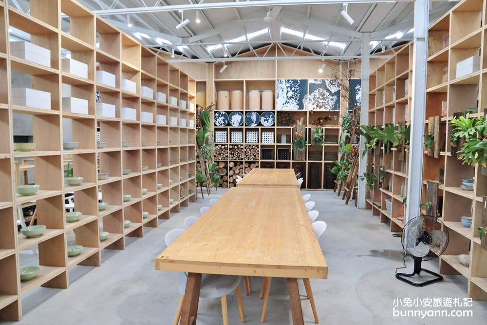 嘉義景點》空氣圖書館，森林系文青咖啡店，姊妹聊天下午茶好去處