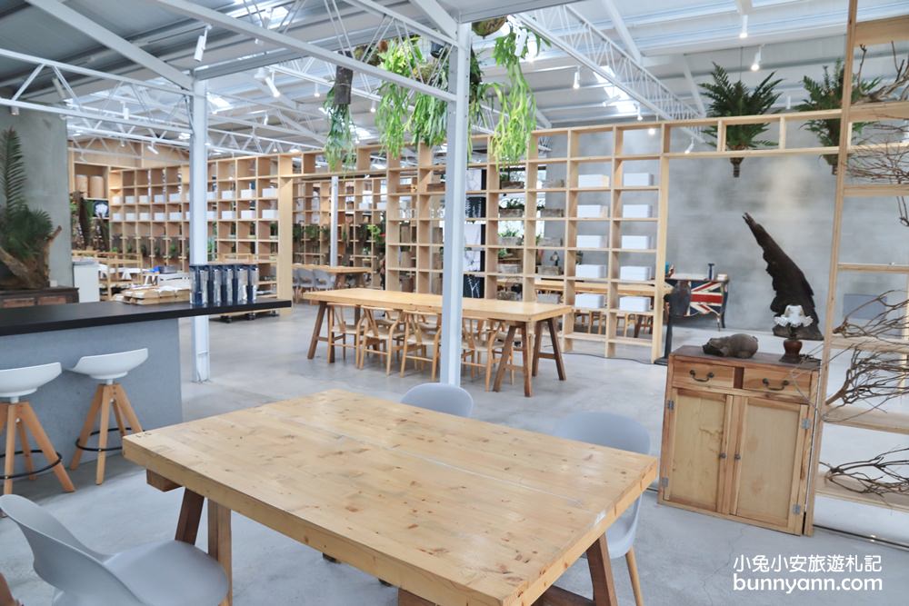 嘉義景點》空氣圖書館，森林系文青咖啡店，姊妹聊天下午茶好去處