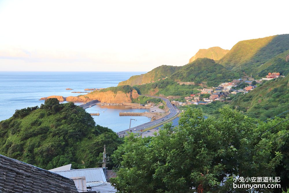 新北景點》東北角水湳洞小希臘海岬，漫步地中海悠閒風格，順遊無敵海景溜滑梯～
