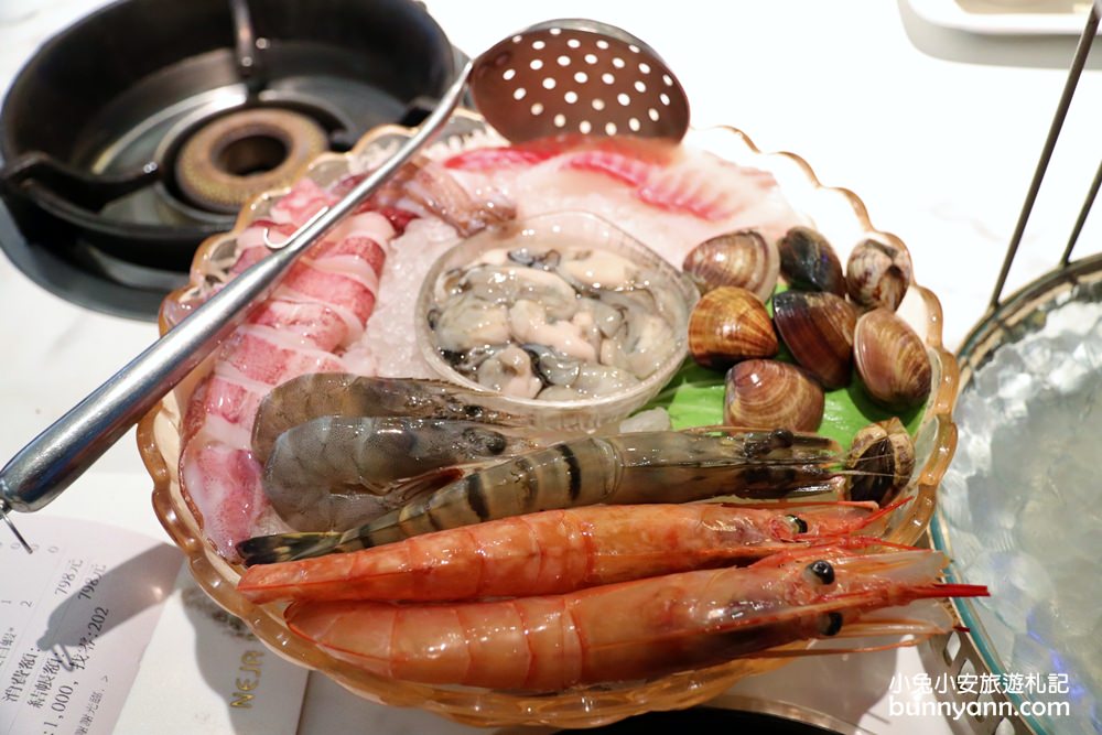 台中逢甲》五間必買必吃美食點心，紅髮斑斑蝴蝶酥、短腿ㄚ鹿曲奇餅乾、打鐵豆花、逢甲冰果室、久違石頭火鍋全都包～