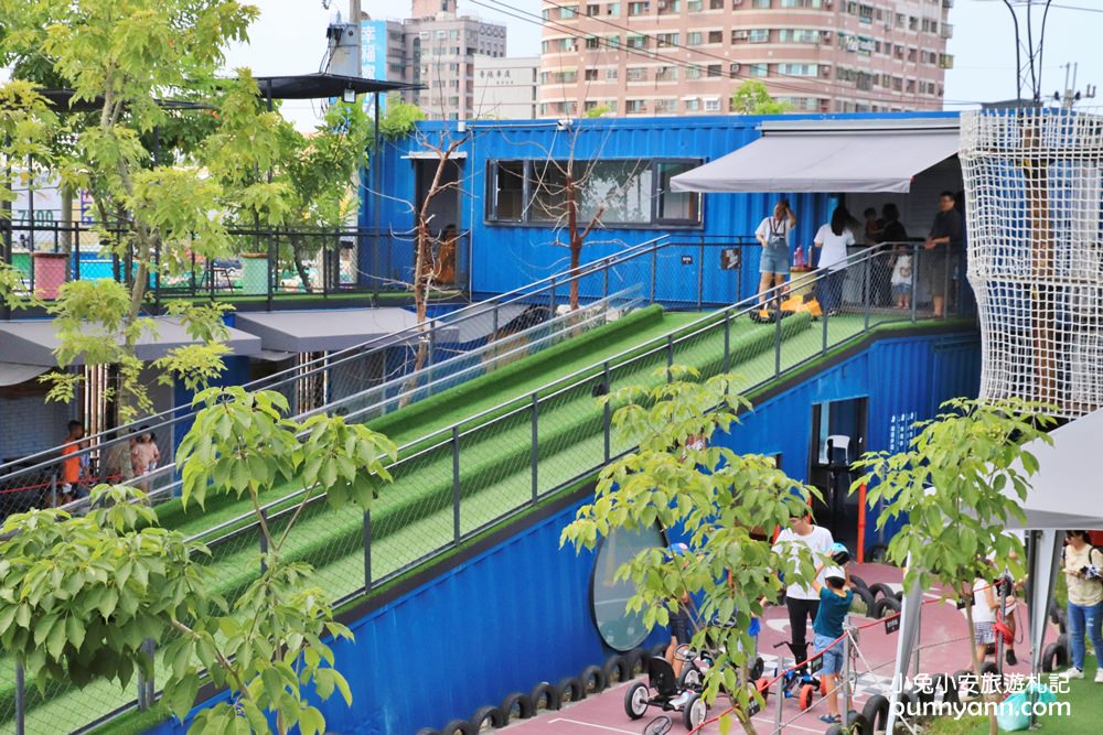 台南親子景點推薦！台南貨櫃公園，暢玩滑草、樹屋、小卡丁車，貨櫃組成超大樂園