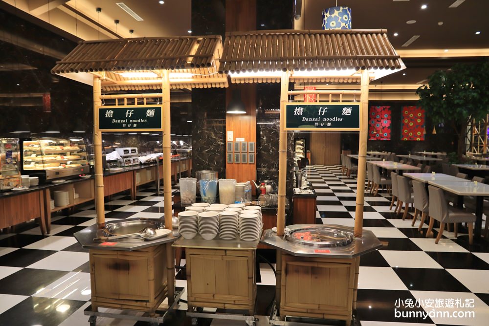 康橋商旅花蓮站前館，宵夜、下午茶通通免費吃到飽