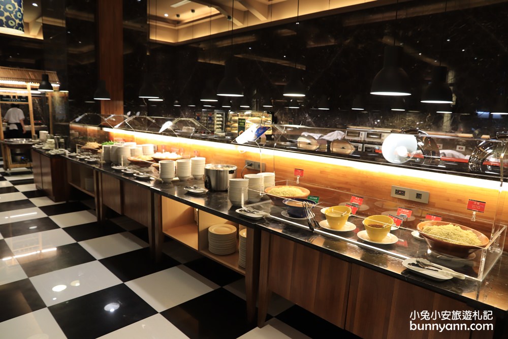 康橋商旅花蓮站前館，宵夜、下午茶通通免費吃到飽