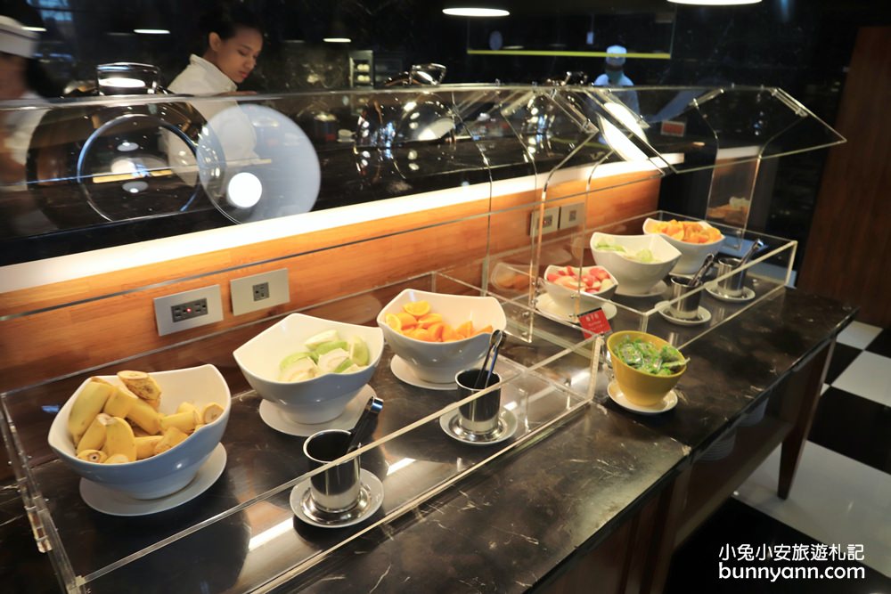 康橋商旅花蓮站前館，宵夜、下午茶通通免費吃到飽