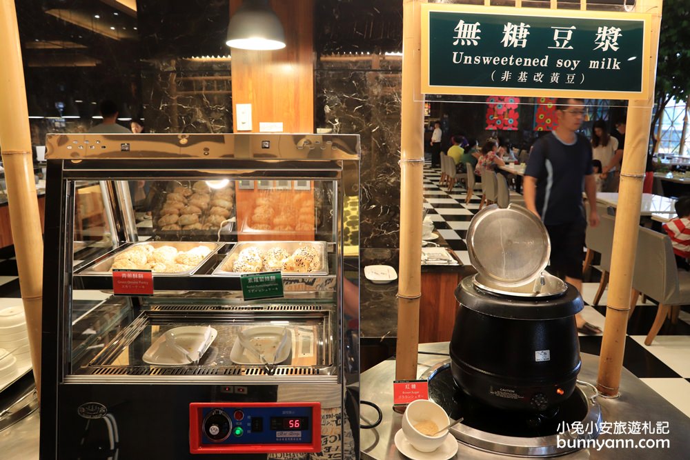 康橋商旅花蓮站前館，宵夜、下午茶通通免費吃到飽