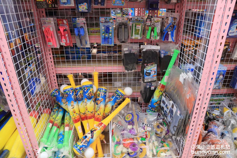 玩具店》亞細亞toys桃園店，交換禮物、聖誕採買上萬件商品買到瘋！