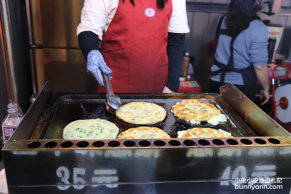 宜蘭新景點》礁溪新夜市開張了！最新觀光夜市熱鬧登場，美食娛樂全都有～