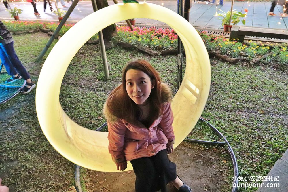 宜蘭景點》2020員山燈會，全台最閃亮超長彩虹階梯在這！星光隧道好好拍～