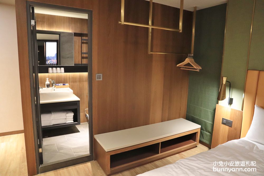 台南「康橋慢旅」文青系旅店，早餐宵夜下午茶免費吃到飽