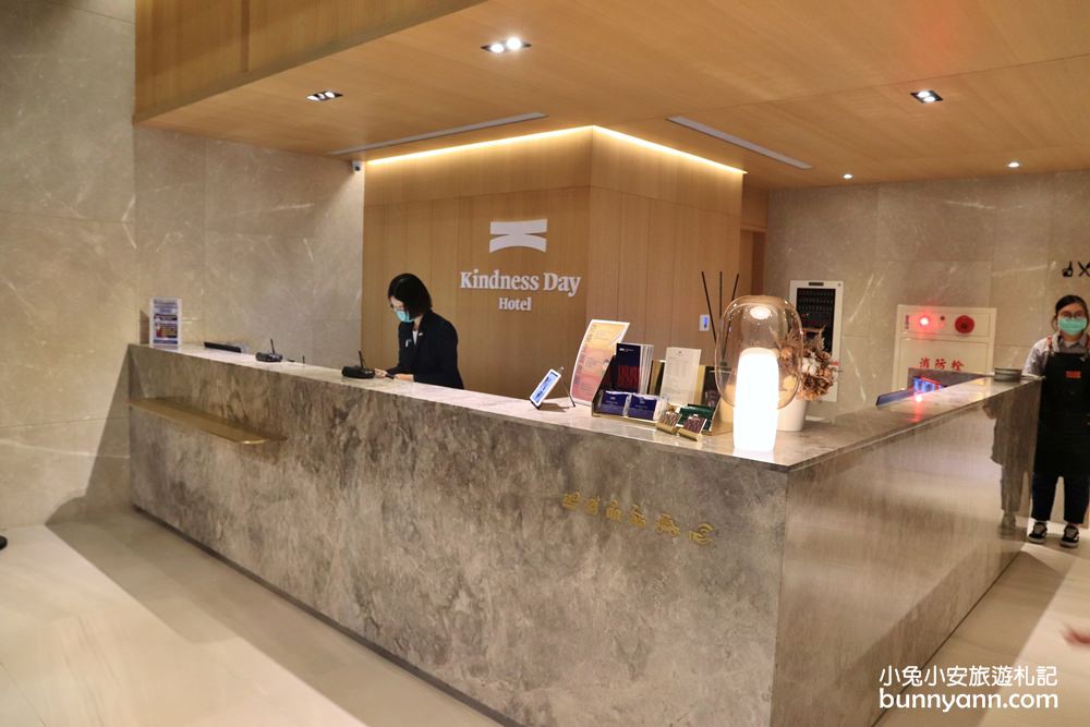 台南「康橋慢旅」文青系旅店，早餐宵夜下午茶免費吃到飽