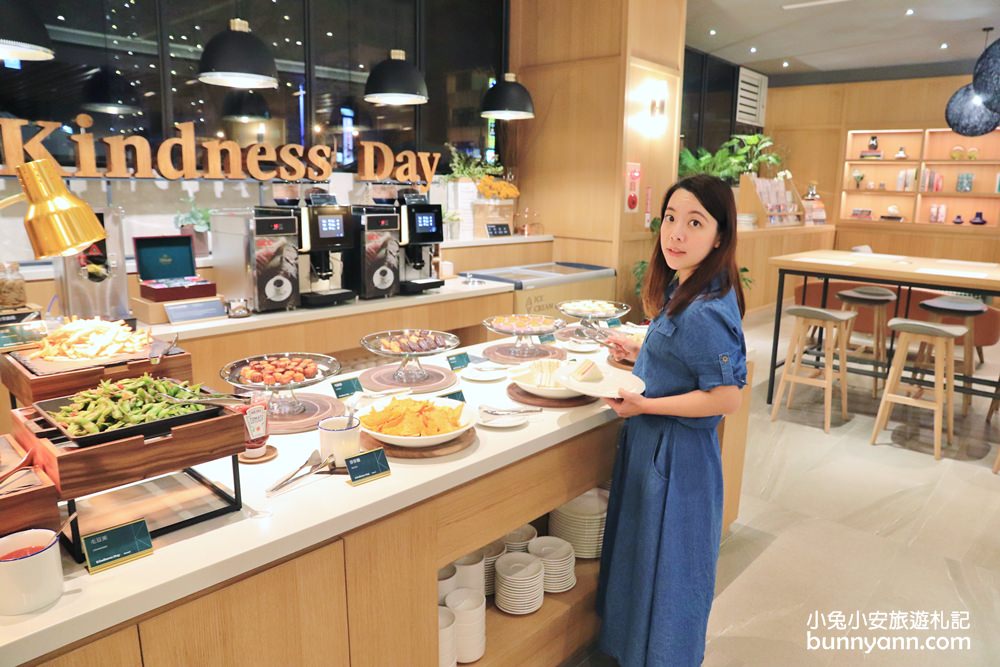 台南「康橋慢旅」文青系旅店，早餐宵夜下午茶免費吃到飽