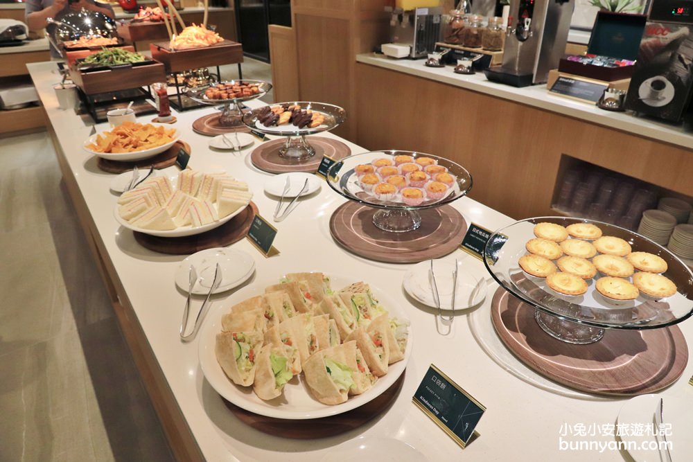 台南「康橋慢旅」文青系旅店，早餐宵夜下午茶免費吃到飽