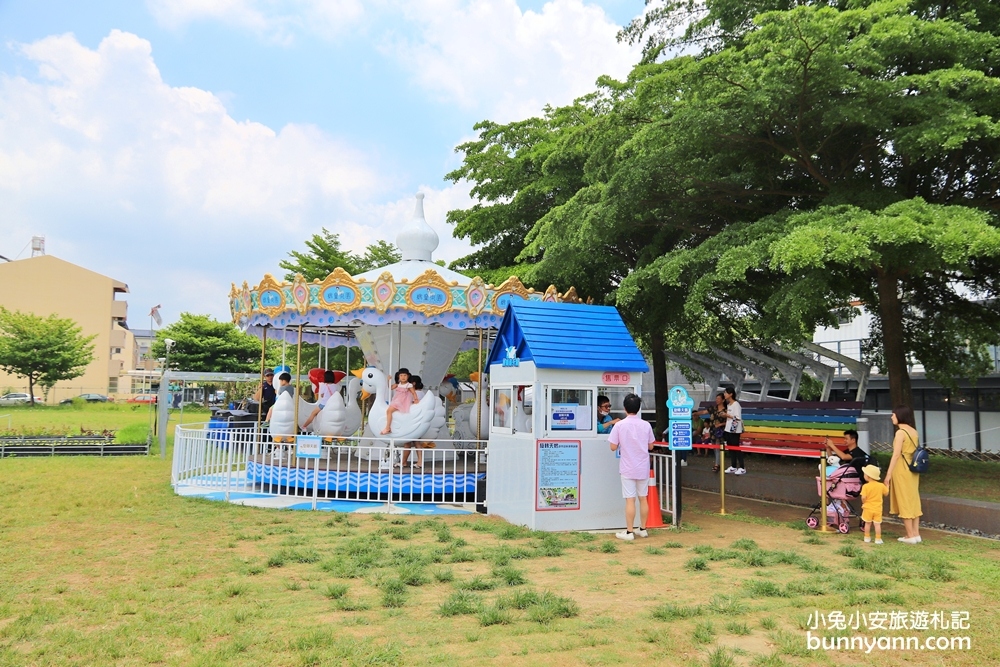 超好玩【鵝媽媽鵝童樂園】旋轉天鵝萌力爆發，主題鵝群免費拍