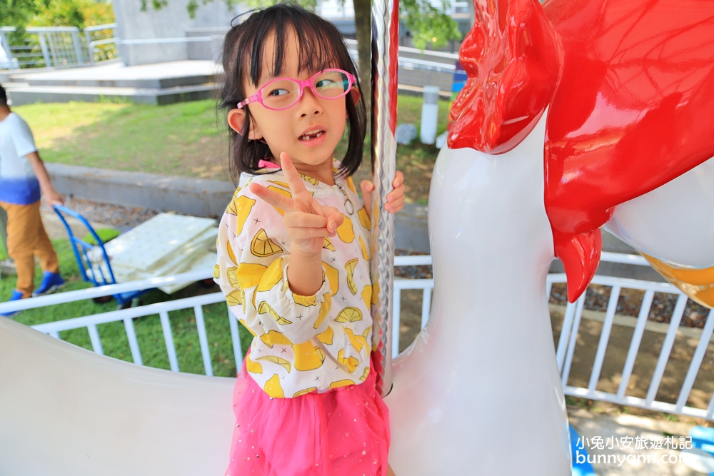 超好玩【鵝媽媽鵝童樂園】旋轉天鵝萌力爆發，主題鵝群免費拍