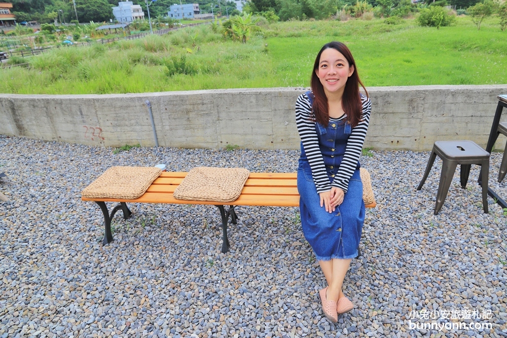 香山甜點店【沒有名字的甜點專賣】隱藏版北海道生乳捲好吃到融化。