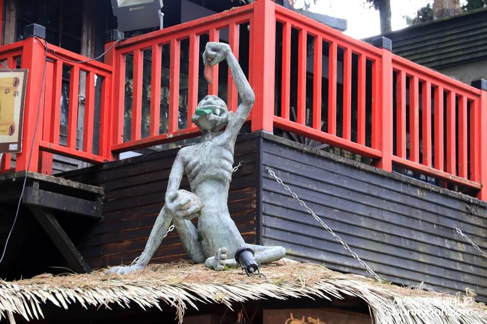 溪頭「妖怪村」人氣商圈，現烤咬人貓麵包好好吃，一日遊、附近景點攻略