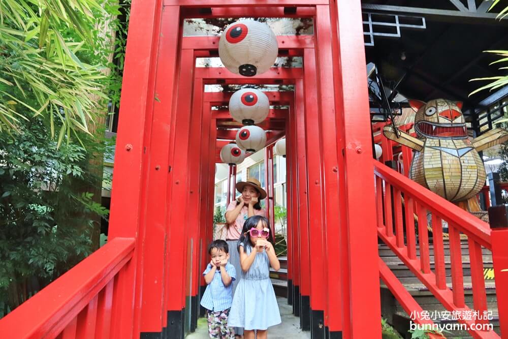溪頭「妖怪村」人氣商圈，現烤咬人貓麵包好好吃，一日遊、附近景點攻略