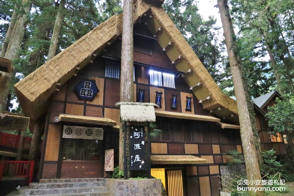 溪頭「妖怪村」人氣商圈，現烤咬人貓麵包好好吃，一日遊、附近景點攻略
