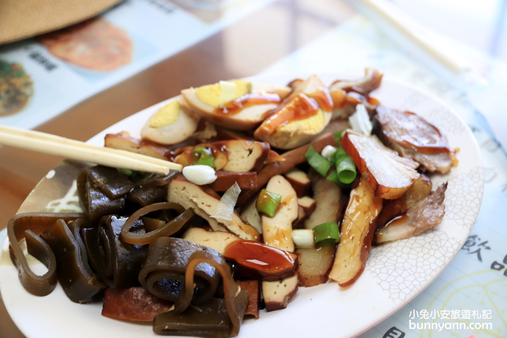 花蓮冰店推薦，佳興冰果室的酸甜檸檬汁和檸檬冰棒好吃